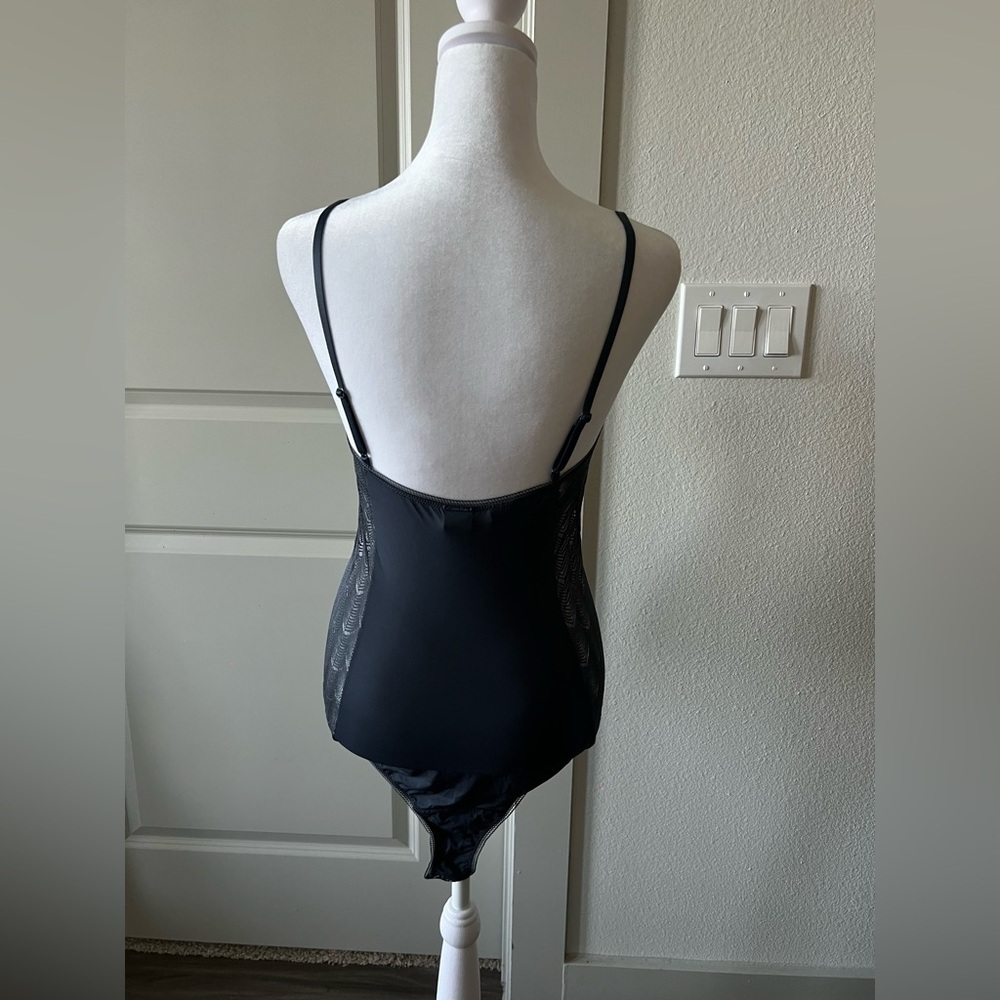 Body suit - Picture 3 of 6